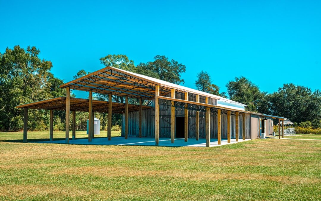 Barn Weddings in North Florida: How to Plan a Beautiful Celebration in Any Season