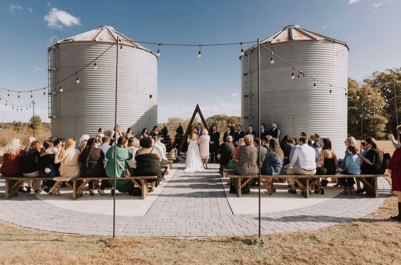 Affordable Wedding Venues in Florida Affordable Wedding Venues in Florida: How to Plan a Beautiful Wedding on a Budget