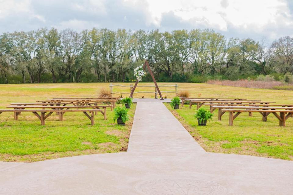 Outdoor Wedding Venues in North Florida: What to Expect in All 4 Seasons